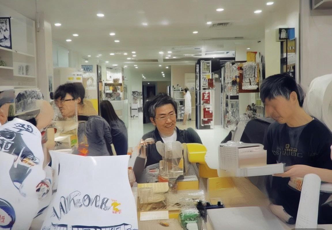 拜仁慕尼黑VS里昂：欧战对决历史回顾与战术火花对决(图1)